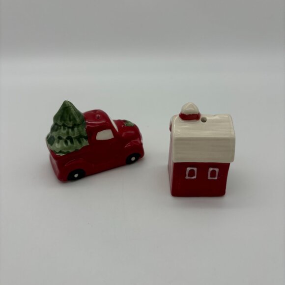 Cracker Barrel Salt Pepper Shakers Christmas Red Truck & Barn UNUSED Home Decor - Picture 4 of 6